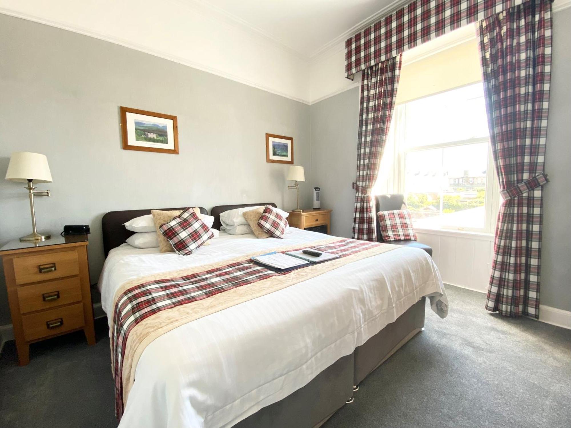 Daviot Guest House Ayr Exterior photo